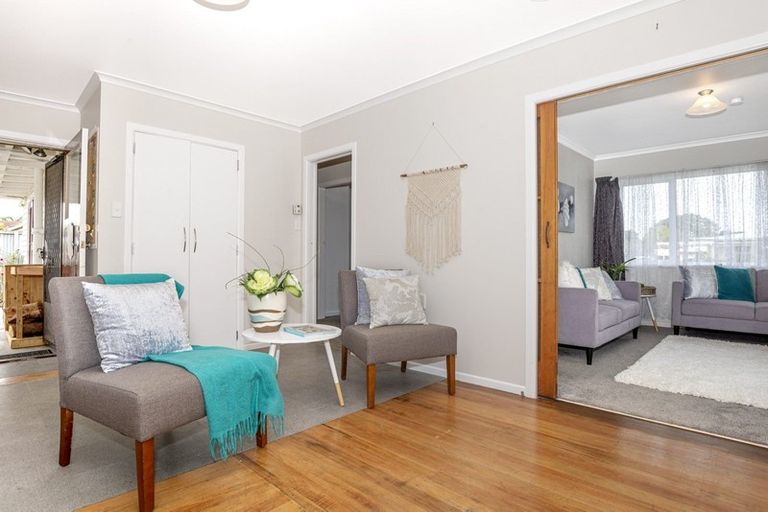 Photo of property in 13 Cochrane Street, Elgin, Gisborne, 4010