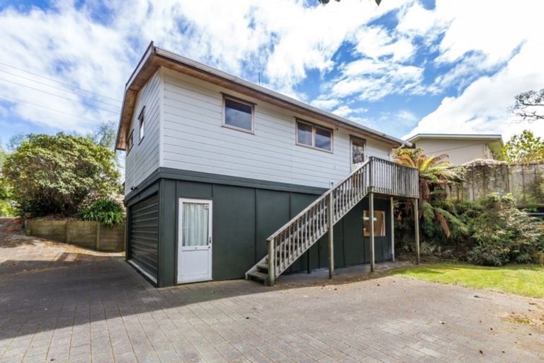 Photo of property in 27 Titoki Avenue, Waipahihi, Taupo, 3330
