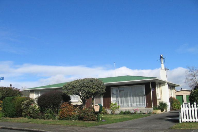 Photo of property in 35 Flaxmere Avenue, Flaxmere, Hastings, 4120