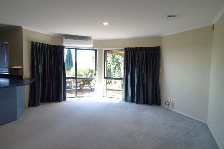 Photo of property in 20 Libnai Avenue, Clover Park, Auckland, 2019
