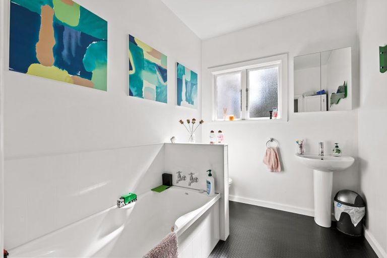 Photo of property in 33 Petrie Street, Richmond, Christchurch, 8013