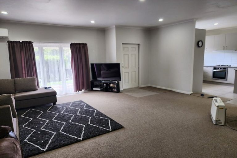 Photo of property in 3/10 Salford Crescent, Flat Bush, Auckland, 2019