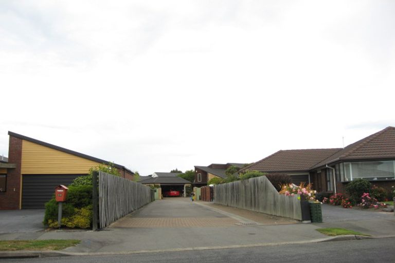 Photo of property in 22 Mervyn Drive, Avondale, Christchurch, 8061