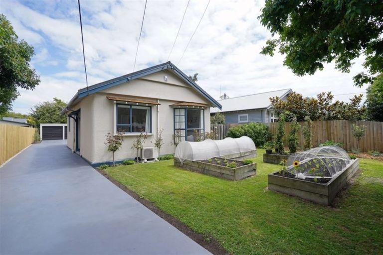 Photo of property in 25 Kensington Avenue, Mairehau, Christchurch, 8013