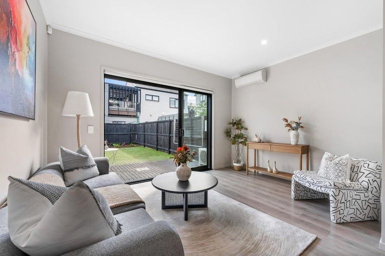 Photo of property in 5 Kerewhenua Crescent, Hobsonville, Auckland, 0616