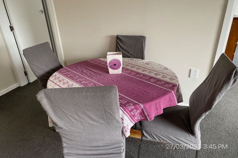 Photo of property in 131 Ruskin Road, Newlands, Wellington, 6037