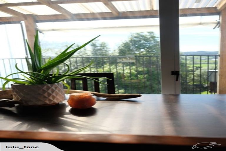 Photo of property in 54 View Road, Hikurangi, 0114