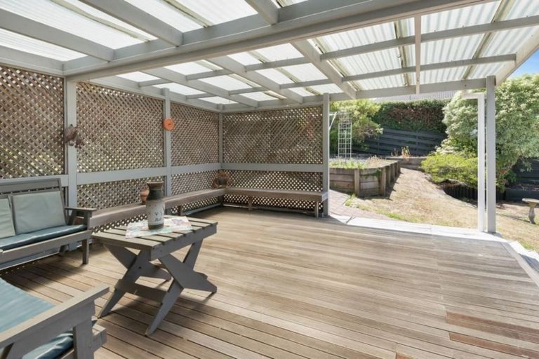 Photo of property in 22 Haseler Crescent, Howick, Auckland, 2014