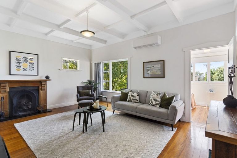 Photo of property in 12 Niccol Avenue, Narrow Neck, Auckland, 0624