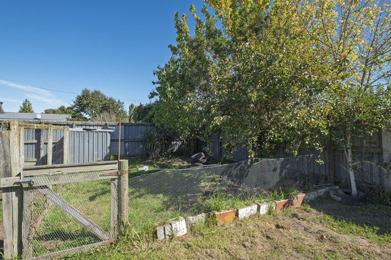 Photo of property in 1 Lowry Street, Waiau, 7332