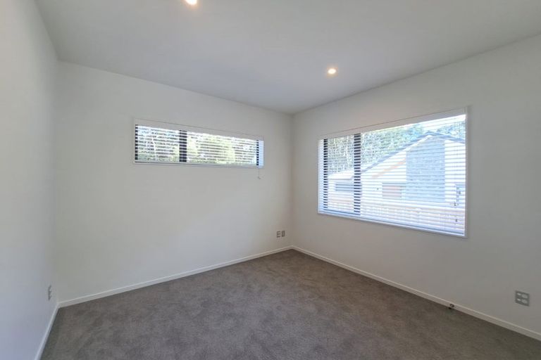 Photo of property in 10 Tagish Way, Orewa, 0931