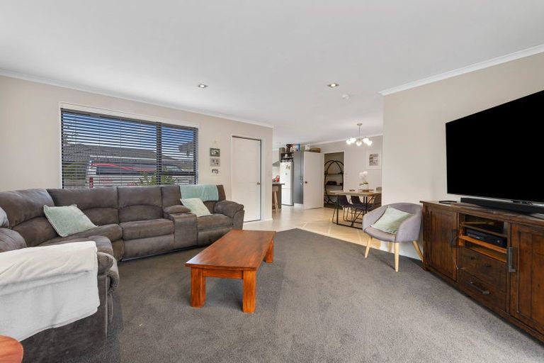 Photo of property in 9 Mccahon Drive, Pukehangi, Rotorua, 3015