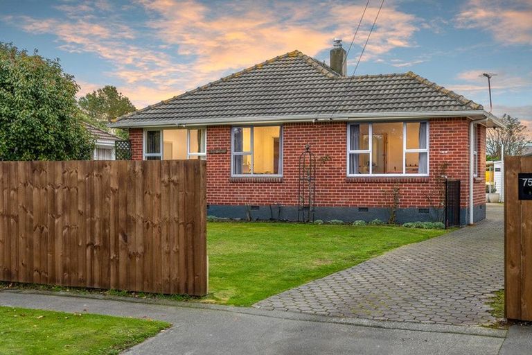 Photo of property in 75 Appleby Crescent, Burnside, Christchurch, 8053
