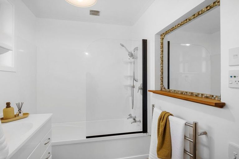 Photo of property in 88 Farquhars Road, Redwood, Christchurch, 8051