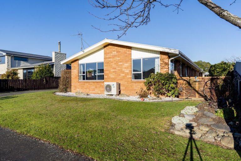 Photo of property in 8a Rowan Place, Mosgiel, 9024