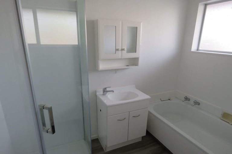 Photo of property in 12a Karnak Crescent, Russley, Christchurch, 8042
