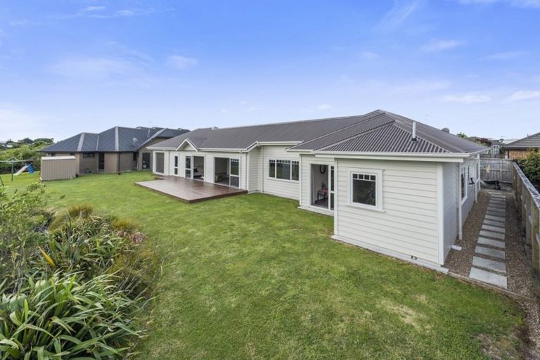 Photo of property in 162 Saint James Drive, Huntington, Hamilton, 3210