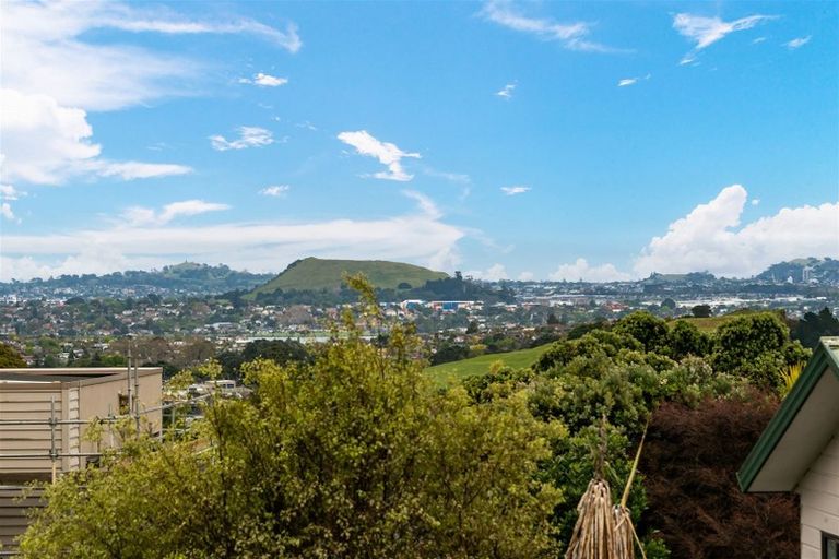 Photo of property in 1/16 Gills Road, Bucklands Beach, Auckland, 2014
