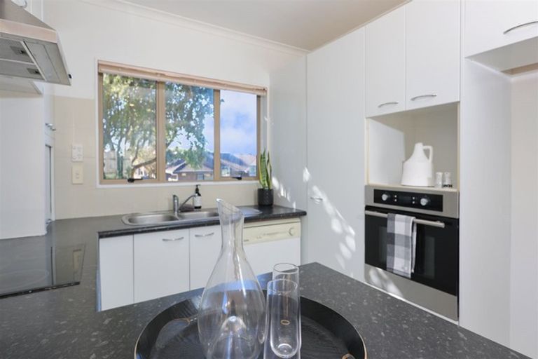 Photo of property in 40 Basra Drive, Henderson, Auckland, 0612