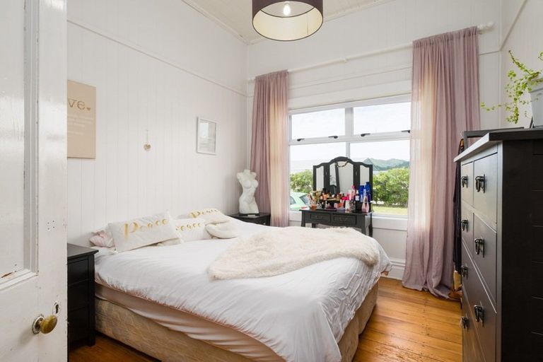 Photo of property in 22a Rangiuia Road, Tolaga Bay, 4077