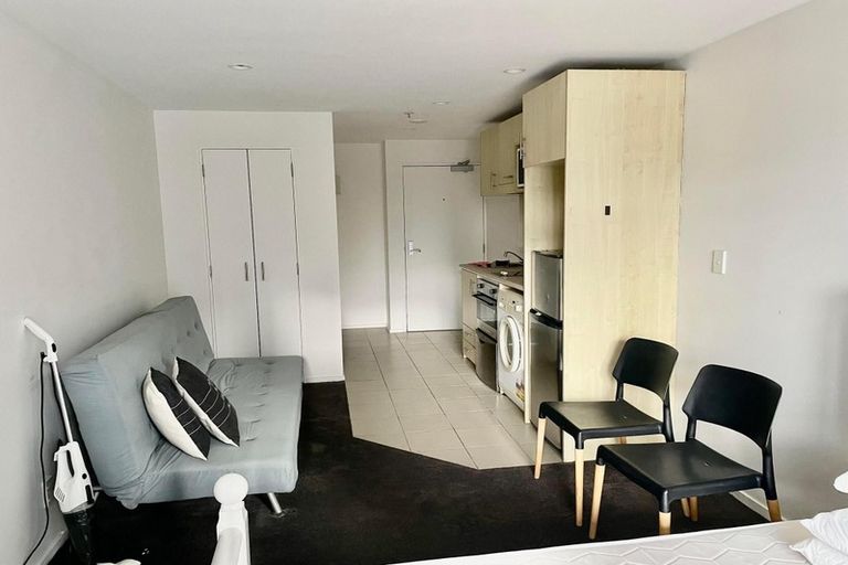 Photo of property in The Silo Apartments, 8e/23 Emily Place, Auckland Central, Auckland, 1010