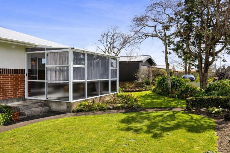 Photo of property in 75 Domett Street, Waitara, 4320