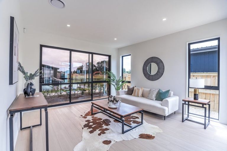 Photo of property in 26 Babina Avenue, Kumeu, 0810