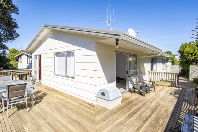 Photo of property in 1313 Papamoa Beach Road, Papamoa Beach, Papamoa, 3118