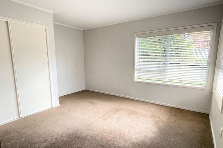 Photo of property in 4 Sailfish Drive, West Harbour, Auckland, 0618