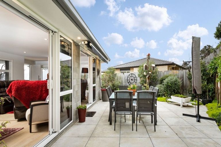 Photo of property in 12 Riverside Place, Katikati, 3129