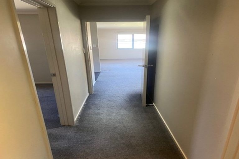 Photo of property in 5 Montrose Place, Highlands Park, New Plymouth, 4312