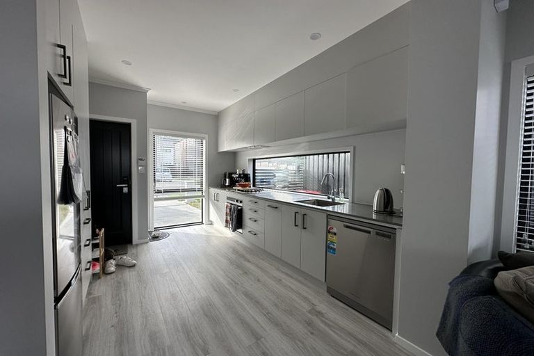 Photo of property in 4 La Mer Lane, Wallaceville, Upper Hutt, 5018