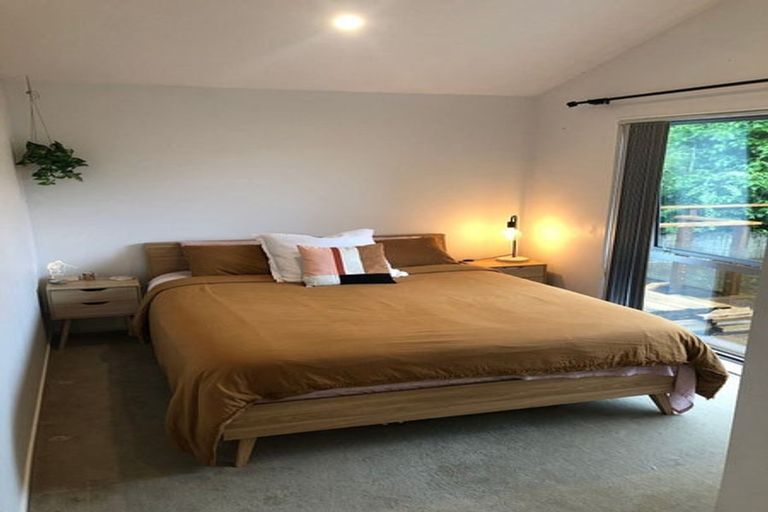 Photo of property in 7a Seymour Road, Sunnyvale, Auckland, 0612