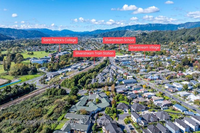 Photo of property in 27 Somerby Mews, Silverstream, Upper Hutt, 5019