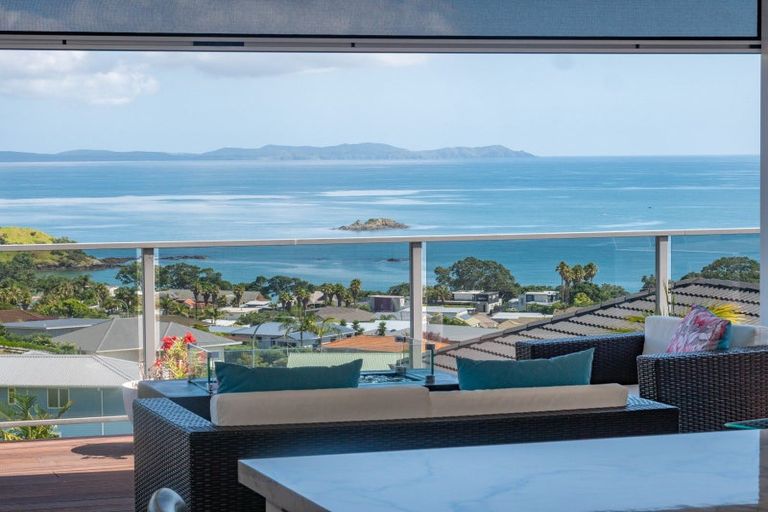 Photo of property in 11 Midgard Road, Coopers Beach, 0420