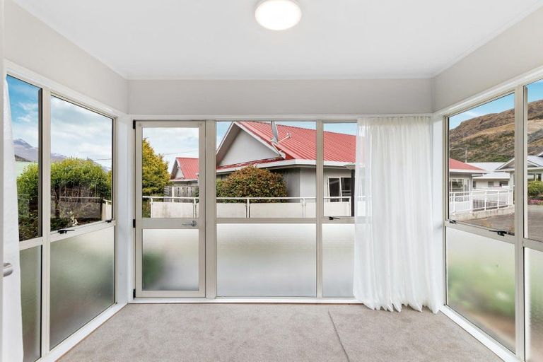 Photo of property in Frankton Court, 32 Mcbride Street, Frankton, Queenstown, 9300