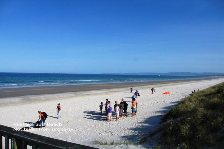 Photo of property in 111 Bream Bay Drive, Ruakaka, 0116