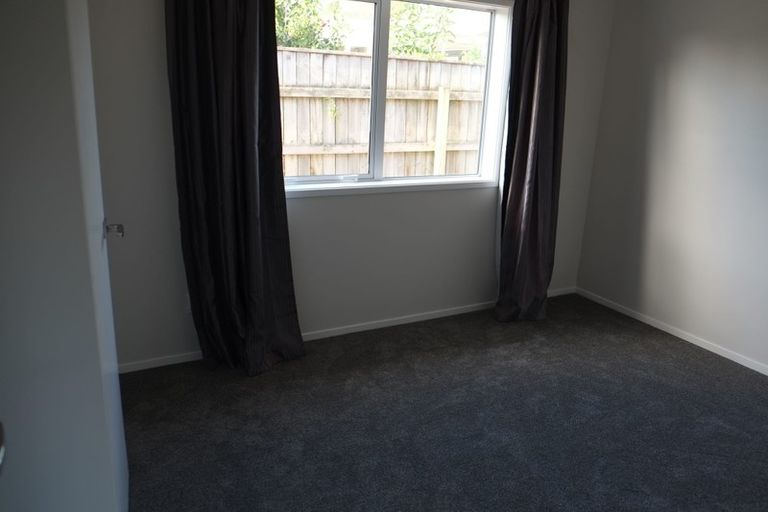 Photo of property in 7b Tawa Street, Waikanae, 5036