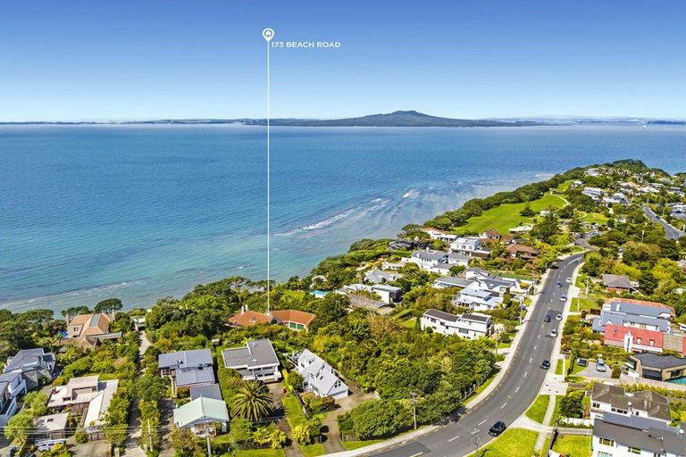 Photo of property in 173 Beach Road, Castor Bay, Auckland, 0620