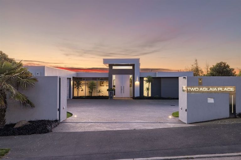 Photo of property in 2 Aglaia Place, Cracroft, Christchurch, 8022