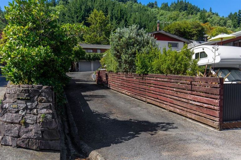 Photo of property in 103b Milton Terrace, Picton, 7220