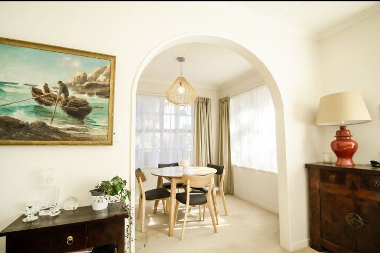 Photo of property in 1a Huata Place, West End, Palmerston North, 4412