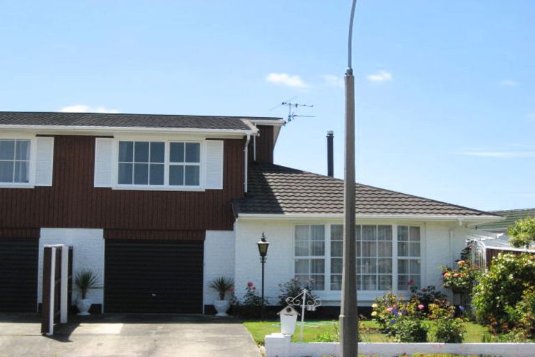 Photo of property in 1/22a Delaware Crescent, Russley, Christchurch, 8042