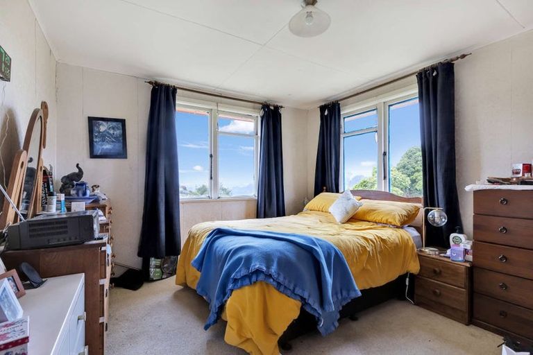 Photo of property in 15b Miro Street, Merrilands, New Plymouth, 4312