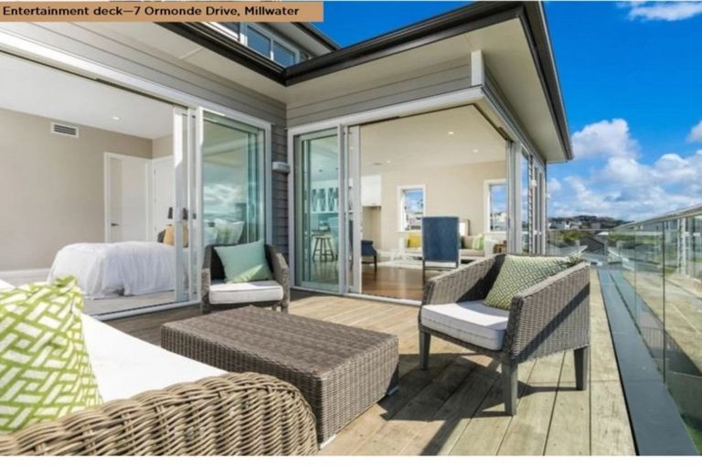 Photo of property in 65 Rathmullen Place, Pinehill, Auckland, 0632