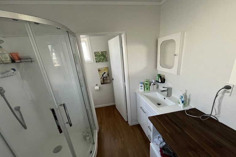 Photo of property in 16a Rua Street, Lyall Bay, Wellington, 6022