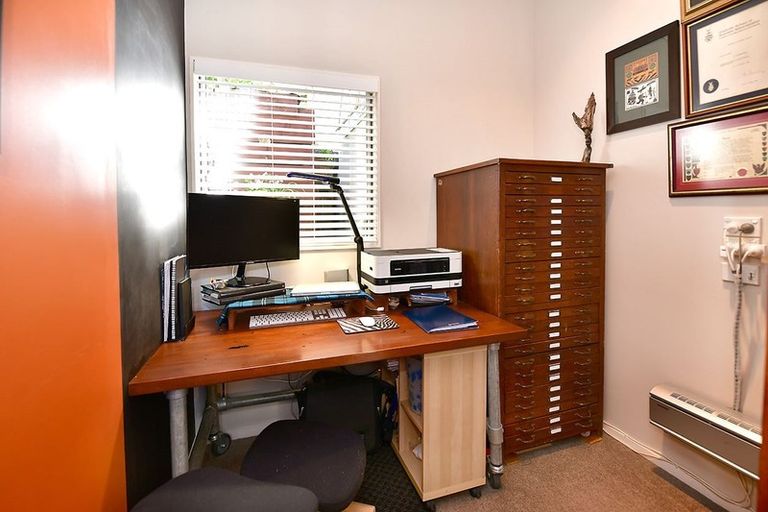 Photo of property in 23a Penguin Drive, Murrays Bay, Auckland, 0630