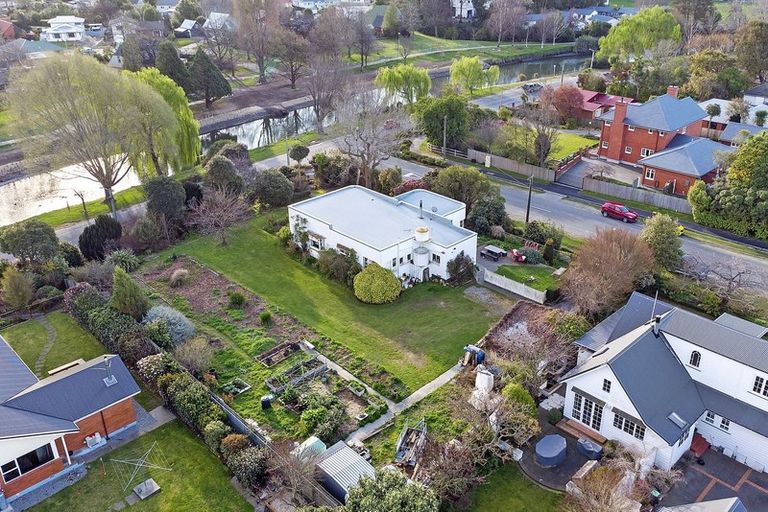 Photo of property in 43 Aynsley Terrace, Hillsborough, Christchurch, 8022