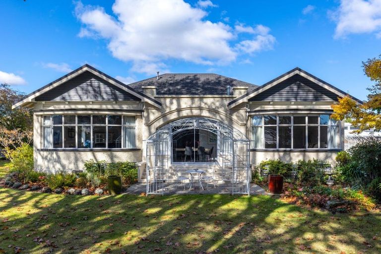 Photo of property in 2 Weld Street, Blenheim, 7201