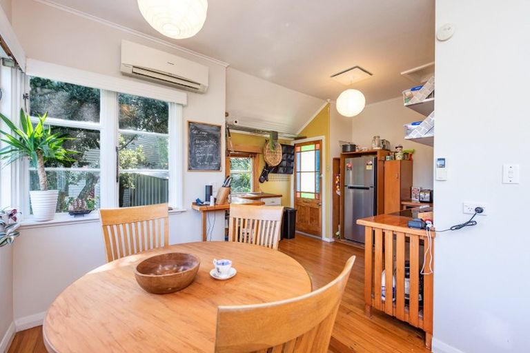 Photo of property in 11 Leveson Street, Strathmore Park, Wellington, 6022